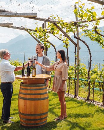 Wie wär’s mit Urlaub im Weingut in Südtirol? Wie wär’s mit Urlaub im Weingut in Südtirol?