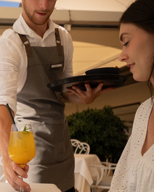 Ihr Hotel mit beheiztem Außenpool in Südtirol Ihr Hotel mit beheiztem Außenpool in Südtirol