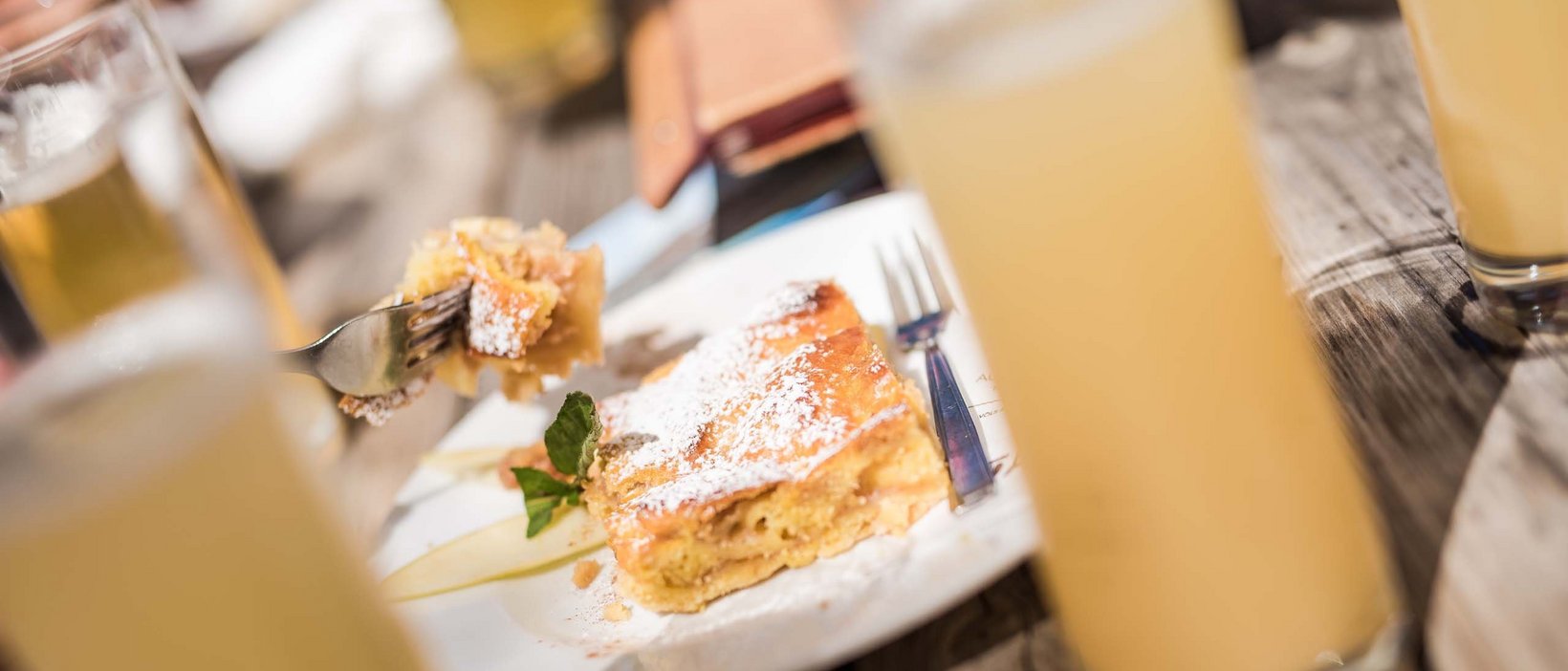Ein Stück Urlaubsglück für Sie: Südtiroler Apfelstrudel Ein Stück Urlaubsglück für Sie: Südtiroler Apfelstrudel